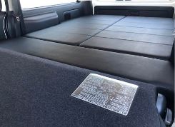 CAMPER VAN V02 車内