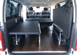 CAMPER VAN V02 車内